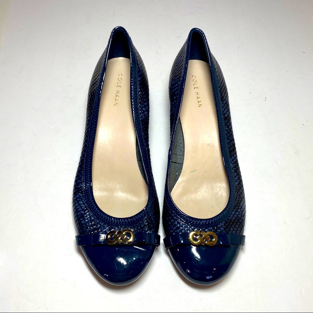 Cole Haan Navy wedge sz 8